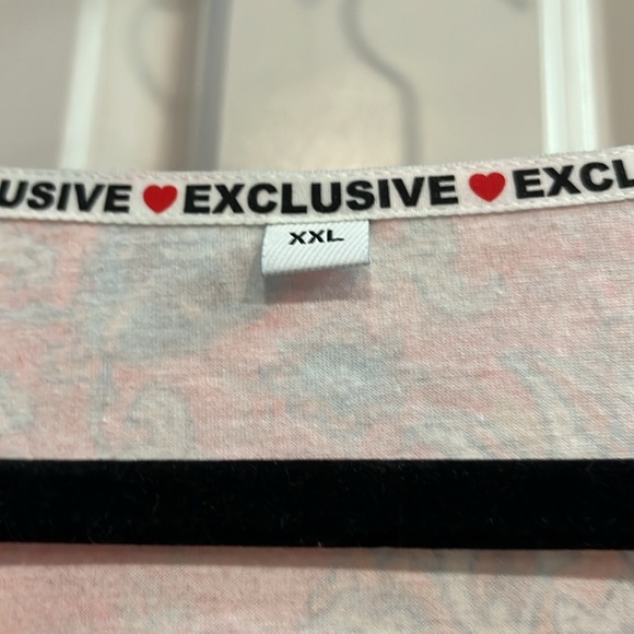 You without tag extra extra large shirt - Picture 2 of 4